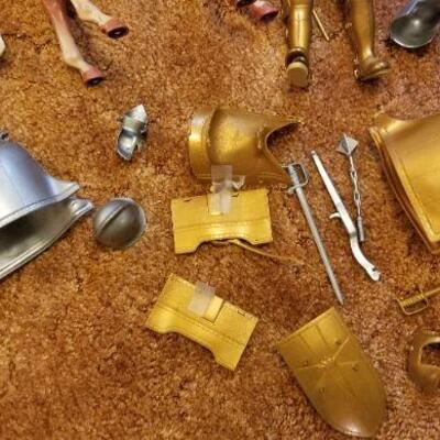 Lot #566: Vintage Children's LOUIS MARX Noble Knights w/ Horses Battle Set