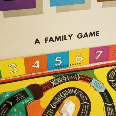 Lot #567: Vintage LIFE Board Game