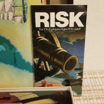 Lot #570: Vintage RISK Strategy Board Game