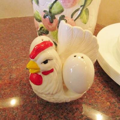 LOT  107  CORELLE DISHES, NESTING HEN & A COOKIE JAR