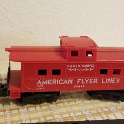 Lot #594: Vintage Powered Railroad Set w/ Tracks and Power Supply