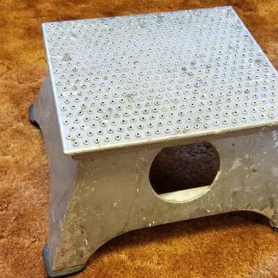 Lot #595: Vintage Steel Step Stand