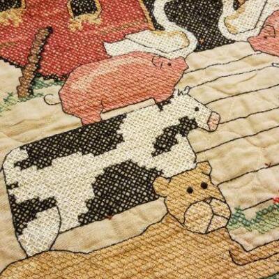 Lot #596: Antique / Vintage Handmade Quilt