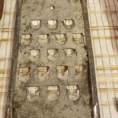 Lot #599: Antique / Vintage Kitchen Utensils