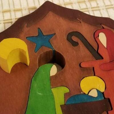 Lot #604: Vintage Handcut Nativity Colored Block Wood Puzzle