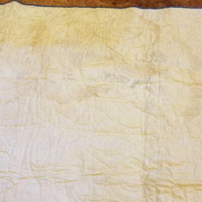 Lot #607: Antique Quilt w/ Little Girl In bonnet Theme