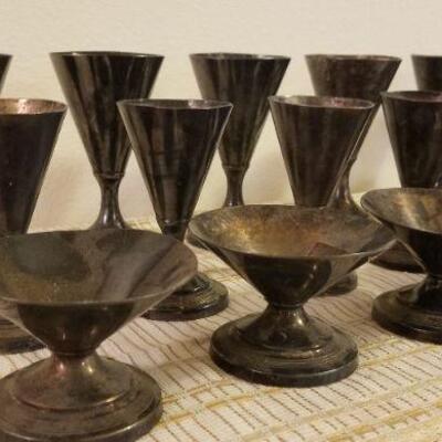 Lot #618: Vintage PEWTER Ice Cream Set