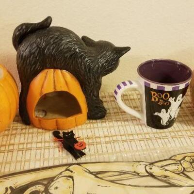 Lot #629: Vintage Halloween Home Deco
