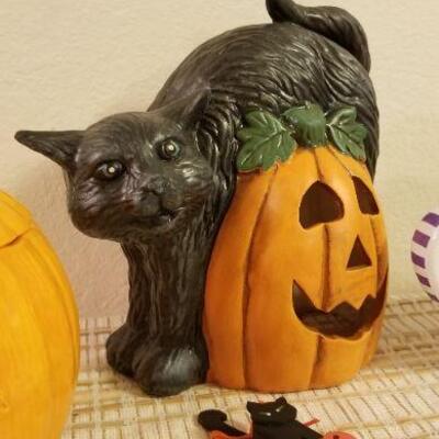 Lot #629: Vintage Halloween Home Deco