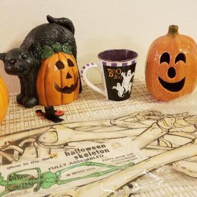 Lot #629: Vintage Halloween Home Deco