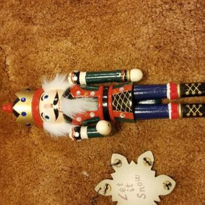 Lot #630: Group of Christmas Holiday Deco