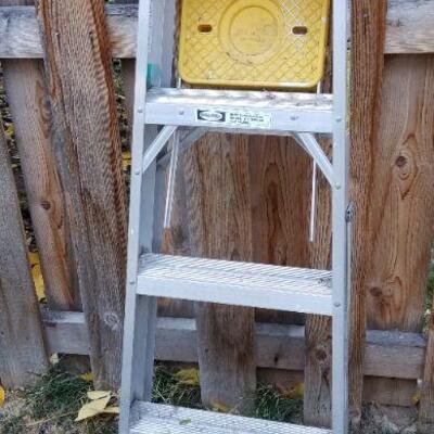 Lot #640: Vintage WERNER 4 Foot 225 lb Step Ladder 