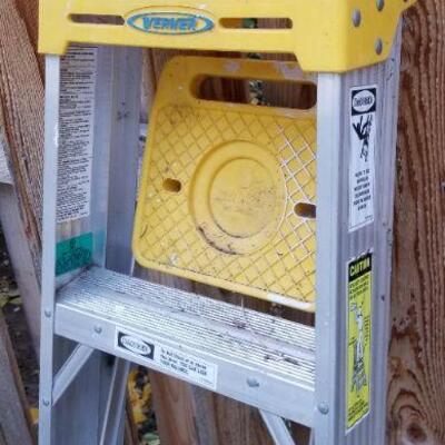 Lot #640: Vintage WERNER 4 Foot 225 lb Step Ladder 