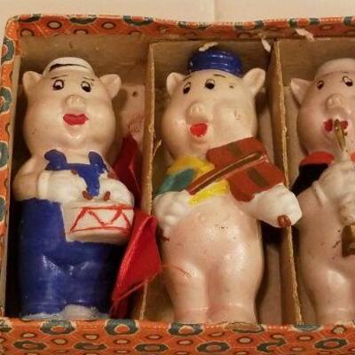 Lot #642: Vintage 3 Little Pigs Made in Japan Mid Century Modern Toy Set w/ Box