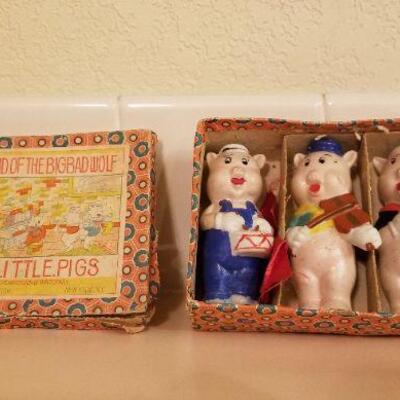 Lot #642: Vintage 3 Little Pigs Made in Japan Mid Century Modern Toy Set w/ Box
