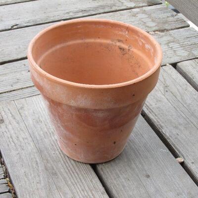 Lot 214- Collection of Planting Pots