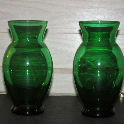 Lot 231- Anchor Hocking Forest Green Flared Vase