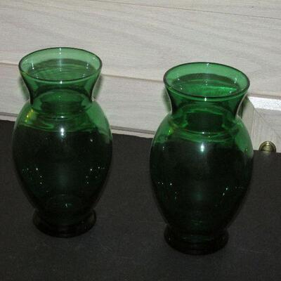 Lot 231- Anchor Hocking Forest Green Flared Vase