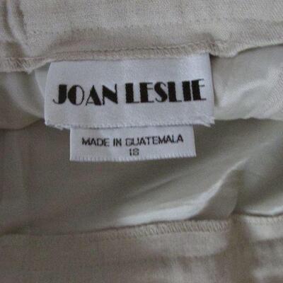 Lot 245- Joan Leslie Skirt. Size 18. No significant wear noticed.