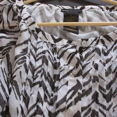 Lot 250- Grace Elements Blouse