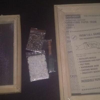 Lot 257- Incredible Paper Making Kit