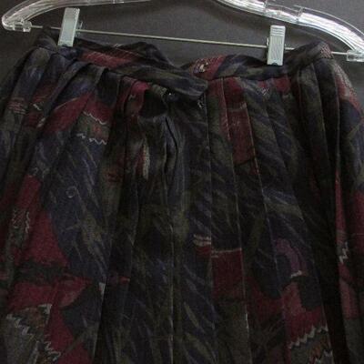 Lot 272- JH Collectibles Wool Skirt