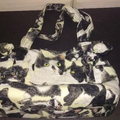 Lot 276- Kitten Tote and Hardshell Wallet