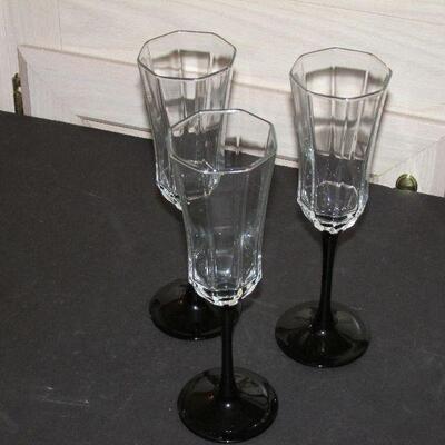 Lot 283- Luminarc Crystal Glasses