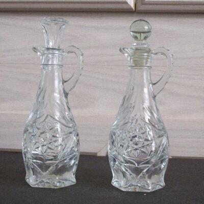Lot 284- Anchor Hocking Prescut Cruets