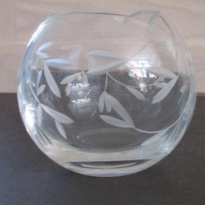 Lot 285- Lenox Etched Crystal Vase