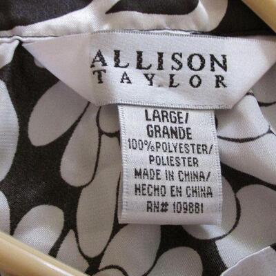 Lot 300- Allison Taylor Top
