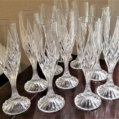 Lot #26  Set of 10 Champagne Flutes - Unmarked