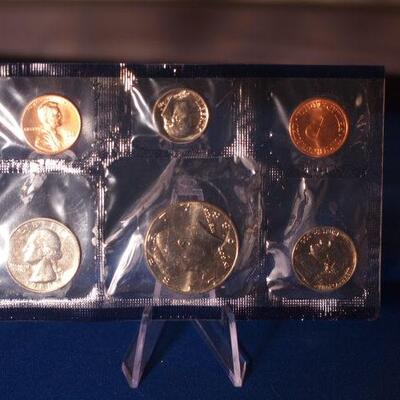 1988 U.S. Mint Set   15