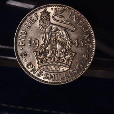 1943 Silver one Shilling WW 2 Mintage