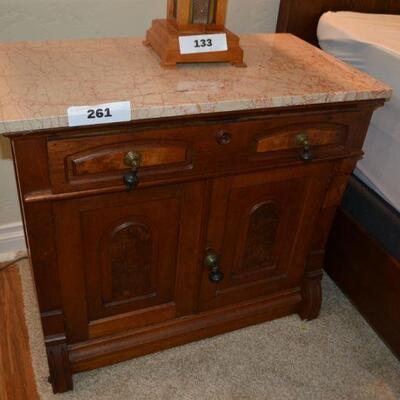 LOT 261. ANTIQUE MARBLE TOP CABINET/SIDE TABLE/NIGHT STAND