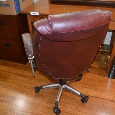LOT 283. LANE LEATHER OFFICE CHAIR