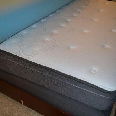 LOT 263. MISSION STYLE QUEEN SIZE BED WITH NICE MATTRESS