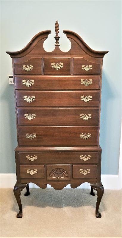 Lot #41 Gorgeous Ethan Allen Queen Anne Style High Boy Dresser |  EstateSales.org