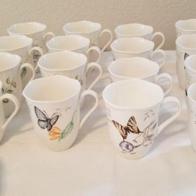 Lot #47  Set of Lenox "Butterfly Meadow" Dinnerware
