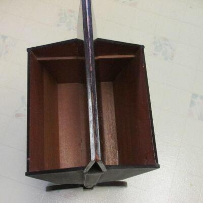 Lot 313- Vintage Sewing Caddy