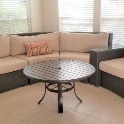 Lot #60  Fabulous Indoor/Outdoor Patio Furniture Set - modular - with aluminum table