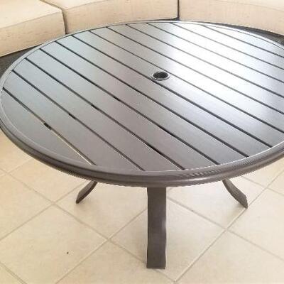 Lot #60  Fabulous Indoor/Outdoor Patio Furniture Set - modular - with aluminum table