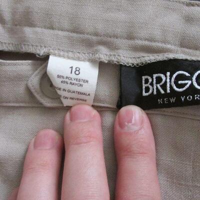 Lot 325- Briggs NY Pants