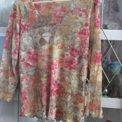Lot 327- Therapy Blouse