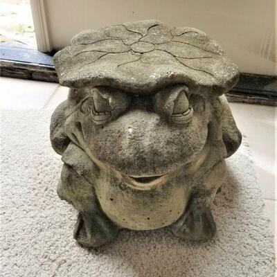 Lot #65  Heavy Vintage Concrete Frog