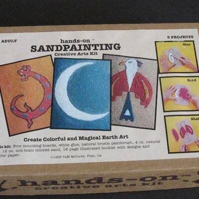Lot 330- Sandpainting Kit
