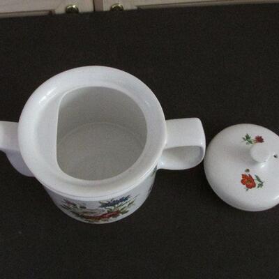 Lot 336- Arthur Wood Teapot