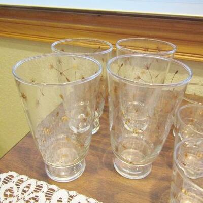LOT 114  VINTAGE GLASSES WITH GOLD DESIGNS & MORE