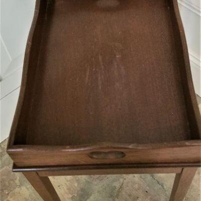 Lot #80  Small Gallery Table on Stand
