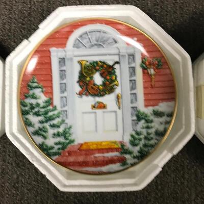 Lot of 6 Franklin Mint Holiday Plates